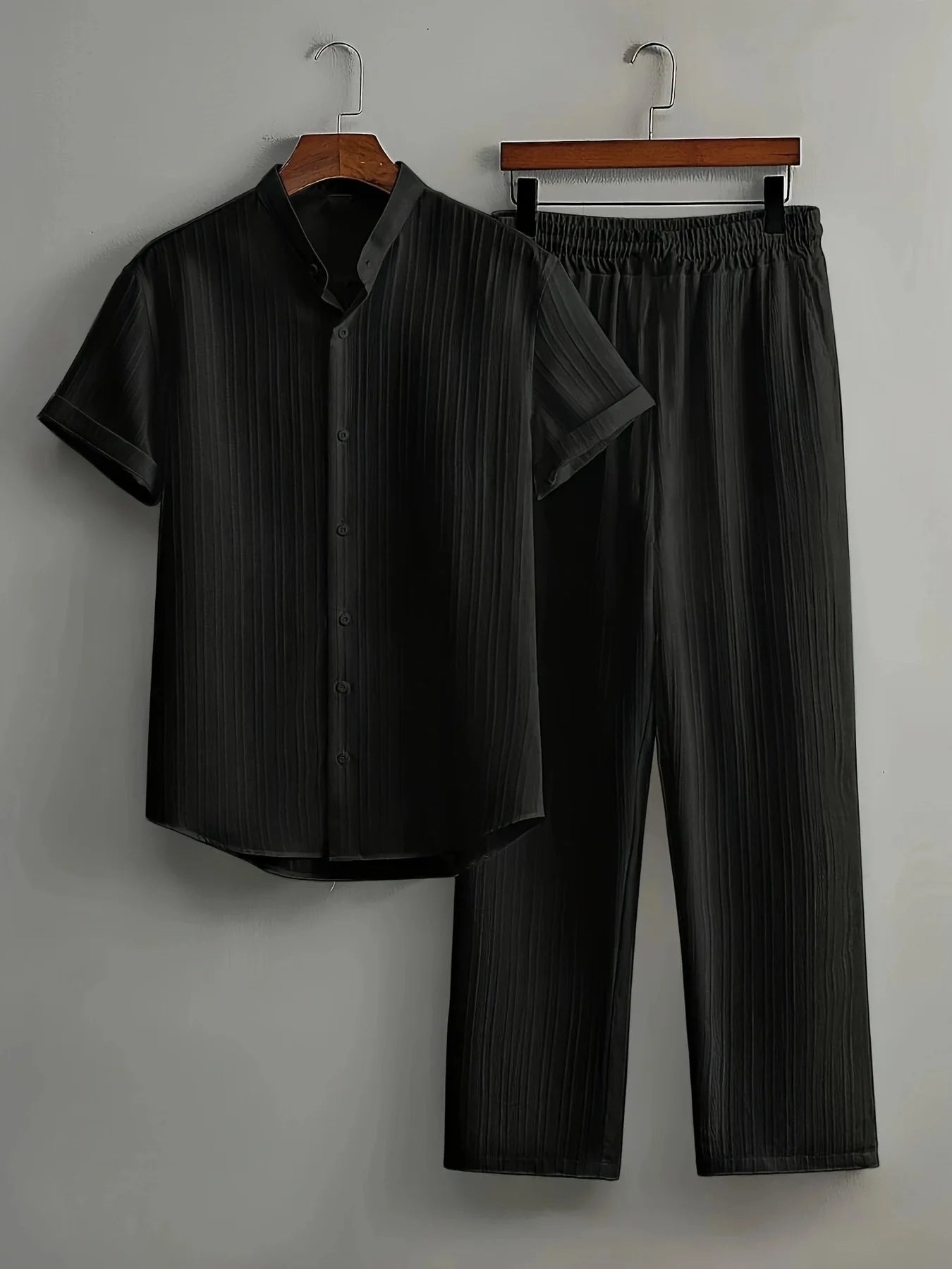 Herren Sommer Set Vlies 2025 bestehend aus Kurzärmligem Tshirt und locker sitzender Hose